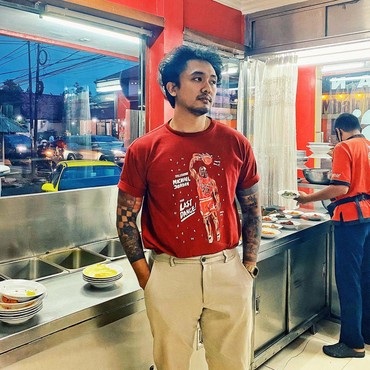 Lupa Rakaat Saat Jadi Imam Salat, Uus Malah Tuai Cibiran