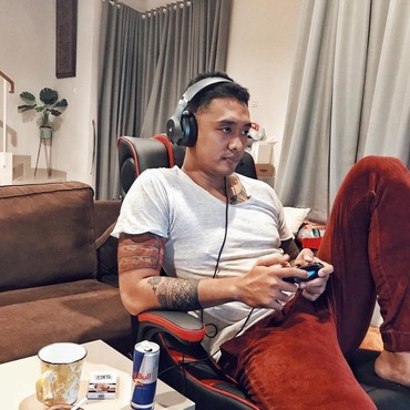 Bahas Figur Publik dan Pengikut Konten Duit, Uus Sindir Siapa Lagi?