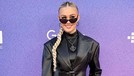 Agnez Mo dan Niki Zefanya Dua penyanyi perempuan Indonesia, Agnezmo dan NIKI hadir di Billboars Women in Music 2022. Yuk, intip penampilan mereka!