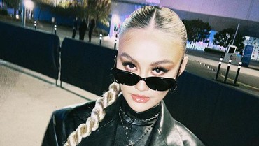 Agnez Mo Perkenalkan Nasi Padang pada Dunia Saat Wawancara Grammy