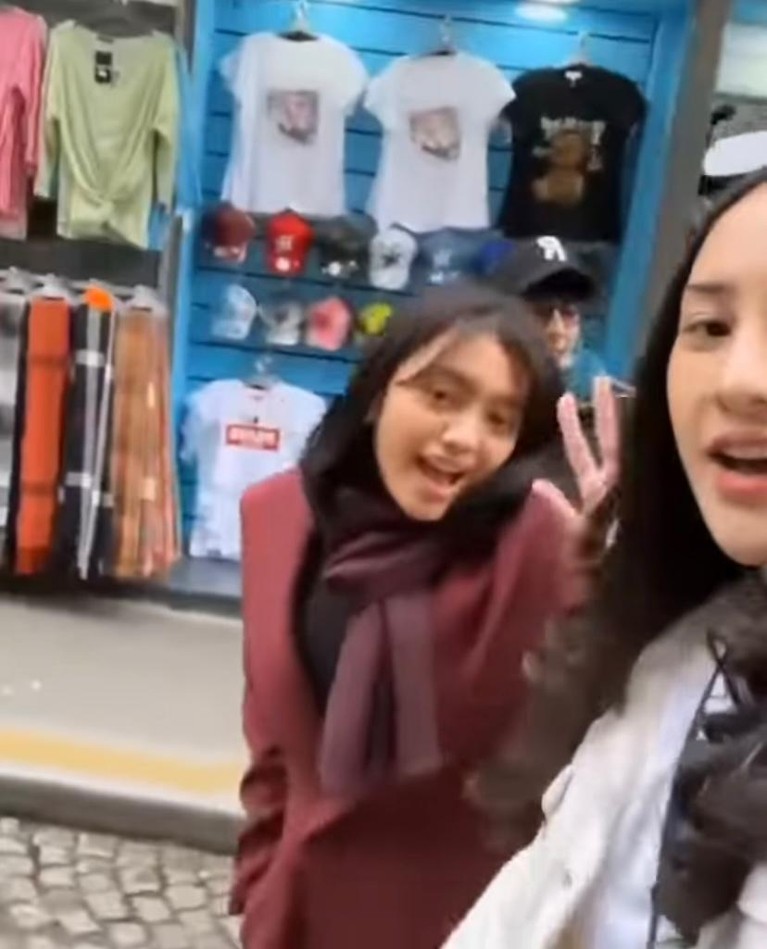 Anya Geraldine dan Alleia Anata Anya Geraldine dan Alleia Anata