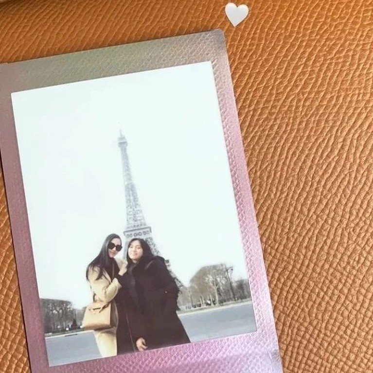 Anya Geraldine dan Alleia Anata Anya Geraldine dan Alleia Anata