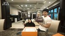 Aurel Hermansyah Atta Halilintar memberikan kejutan berupa kado tas seharga Rp1 miliar untuk sang istri tercinta, Aurel. Yuk, intip potretnya!