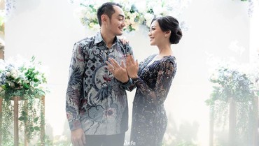 img-title Kriss Hatta Bocorkan Tanggal Pernikahan Sang Adik yang Dilamar Pria Muslim