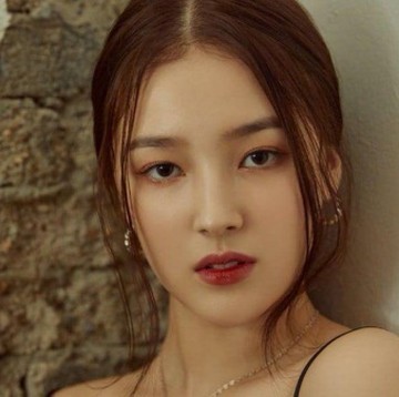 img-title Berawal dari Menjadi Model, 5 Idol Ini Sukses Berkarier sebagai Anggota Grup K-Pop Terkenal