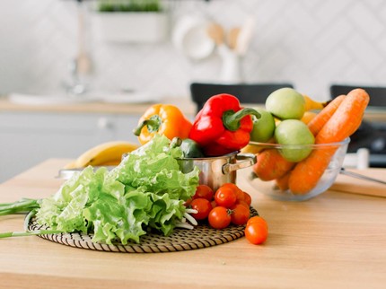 6 Resep Sayuran Mentah untuk Menu Diet Simple dan Menyehatkan Bun