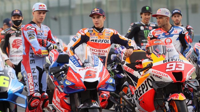 MotoGP Qatar akan jadi seri pembuka MotoGP 2022. Berikut sejumlah topik yang menarik dinanti jawabannya di Sirkuit Losail, Minggu (6/3).