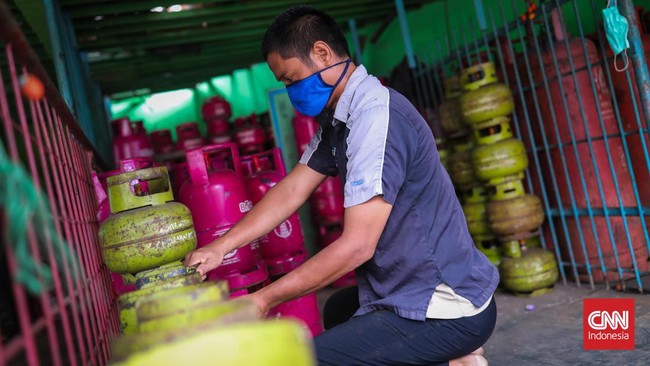 Impor LPG tembus 7 juta ton per tahun. Produksi minim, standar tinggi, dan subsidi bikin APBN rentan. Mampukah RI lepas dari jerat impor energi ini?