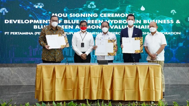 Pertamina bersama Pupuk Indonesia bekerja sama dengan Mitsubishi Corporation untuk mengembangkan bisnis Blue/Green Hydrogen dan Blue/Green Ammonia Value Chain.