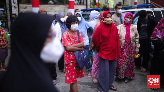 Mengais Minyak Goreng di Belantara Langka dan Harga Mahal