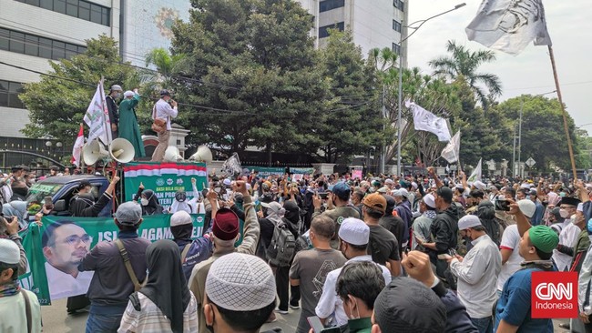 Ratusan orang dari PA 212 menggelar demo memprotes pernyataan Menteri Agama Yaqut Cholil Qoumas terkait peryataan soal azan.