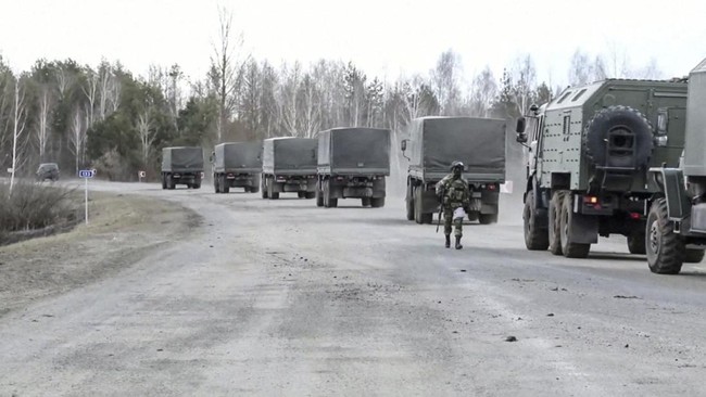 Perang Rusia dan Ukraina menarik sejumlah tentara bayaran dan relawan dunia untuk bergabung ke medan konflik tersebut.