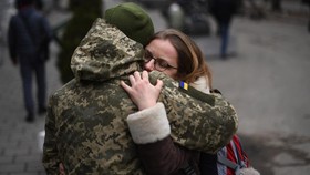 Brand Fashion Dunia Dukung Ukraina, Kecam Serangan Militer Rusia