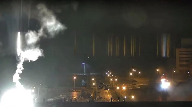 Zaporizhzhia, salah satu dari empat pembangkit listrik nuklir (PLTN) Ukraina diserang oleh Rusia pada Jumat (4/3).