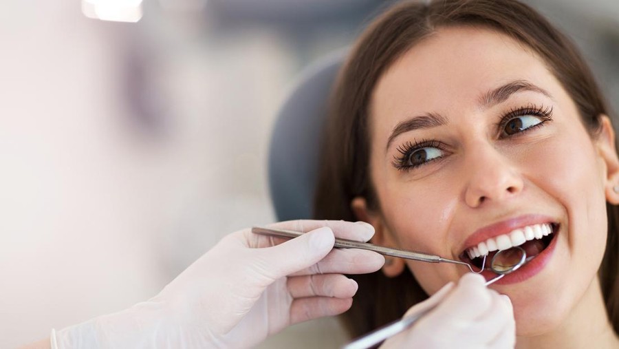 Ilustrasi perawatan gigi ke master gigi