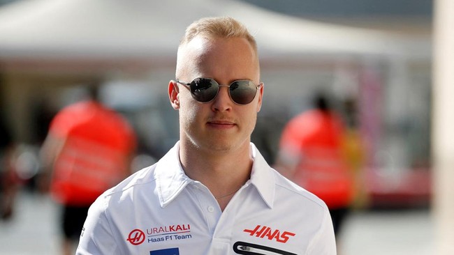 Tim Haas Formula LLC resmi memutus kontrak pembalap asal Rusia, Nikita Mazepin pada Sabtu (5/3).