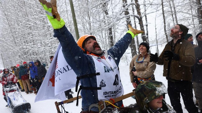 FOTO: 50 Tahun Balap Kereta Luncur Anjing di Alaska