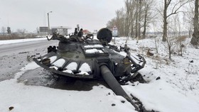 Ratusan Tank Rusia Hancur di Ukraina, Ahli Ungkap Ada Cacat Desain