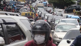 FOTO: Macet Horor di Puncak dan Momen Bebas Angelina Sondakh