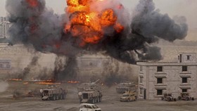 FOTO: Kala Militer Uni Emirat Arab Unjuk Gigi