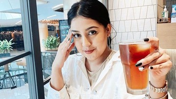 Gosip Terkini Selebriti Insertlive : Terungkap! Segini Penghasilan Nessie Judge dari YouTube yang Bikin Netizen Melongo