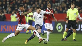 Messi dan Neymar Gagal Hindari PSG dari Kekalahan