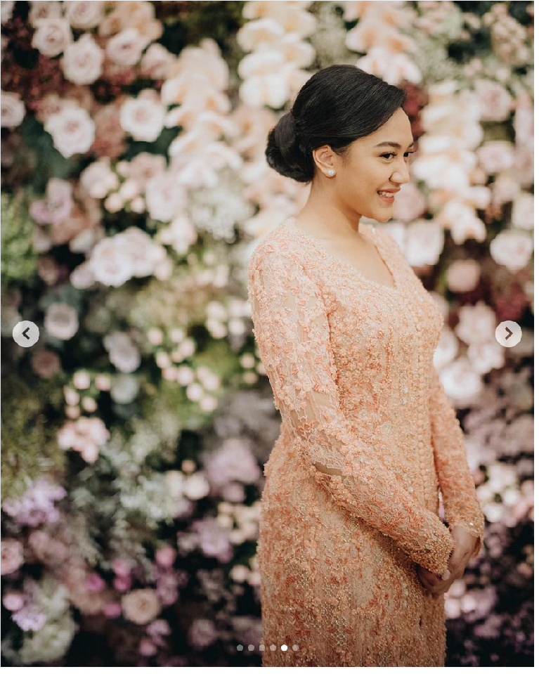 Putri Tanjung Resmi Dilamar Guinandra Jatikusumo Putri Tanjung Resmi Dilamar Guinandra Jatikusumo
