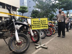 Sanksi Denda Rp 500 Ribu Komunitas Supermoto Gegara Gaspol Jalan Tol