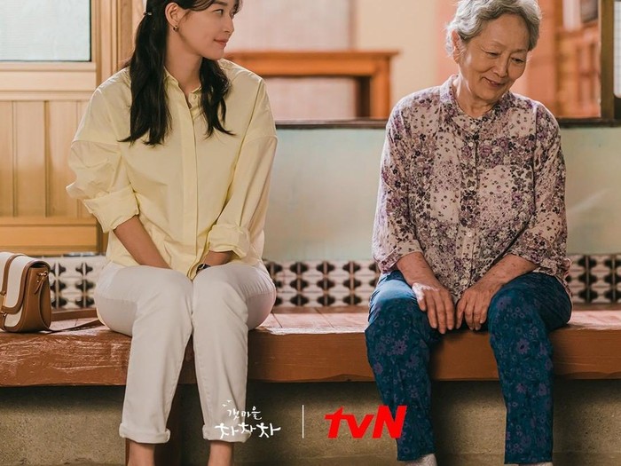 Yoon Hye Jin seorang dokter gigi yang ingin selalu membantu pasiennya/Foto: instagram.com/tvn_drama