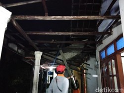 Angin Kencang Landa Mojokerto, 19 Rumah Penduduk di 2 Desa Rusak