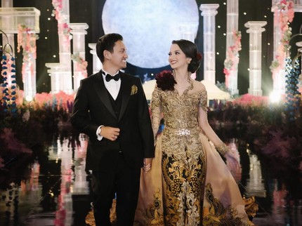 7 Potret Resepsi Mewah CEO Ruangguru Belva Devara & Putri Indonesia Riau