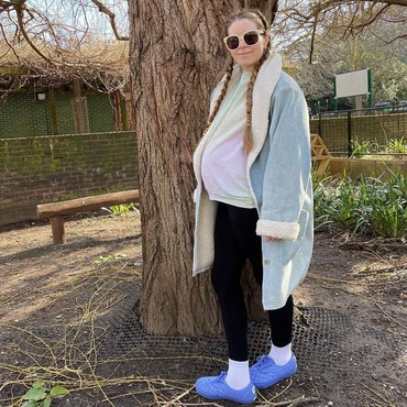 Bintang Harry Potter Jessie Cave Terpapar COVID-19 Saat Hamil Besar