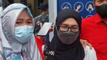 Orang Tua Adam Deni Datangi Kediaman Ahmad Sahroni dan Minta Maaf