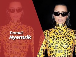 Kim Kardashian Tampil Dibalut Lakban Balenciaga di PFW 2022