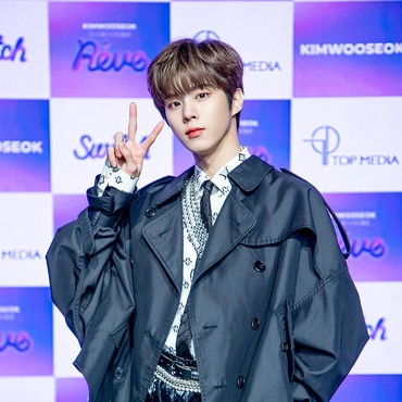 Kim Woo Seok Bintangi Drama Korea '0 Period Is Social Butterfly Time'