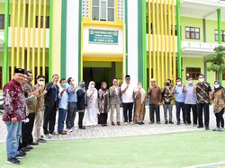 Buka SMK Pariwisata dan Perhotelan, Jazilul Libatkan Para Pakar Unair