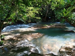 Pesona Citumang Pangandaran, Jajal Body Rafting di Aliran Sungai yang Cantik