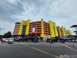 Wali Kota Surabaya Akan Kembalikan Kejayaan Pasar Turi