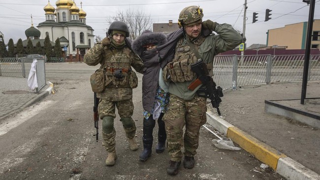 Berikut lima alasan Ukraina mampu membuat agresi mliter Rusia mandek menurut AFP.