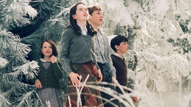 The Chronicles of Narnia menjadi salah satu film yang mencuri perhatian banyak orang. Berikut urutan film Narnia.