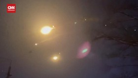 VIDEO: Detik-detik Jet Tempur Rusia Jatuh di Timur Kharkiv Ukraina
