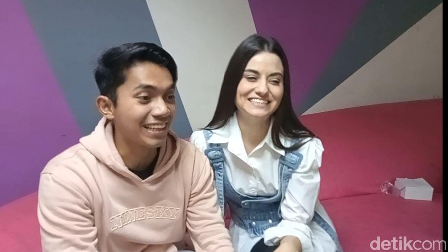 Ady Sky cerita tentang kedekatan dengan Loyd Christina