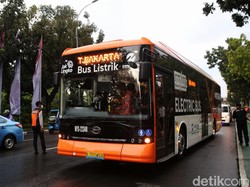 Bus Listrik Wara-wiri di Jakarta Selama KTT ASEAN