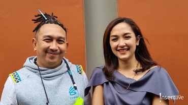 img-title Augie Fantinus Pisah Ranjang karena Rambut Gimbal, Istri: Ih Geli
