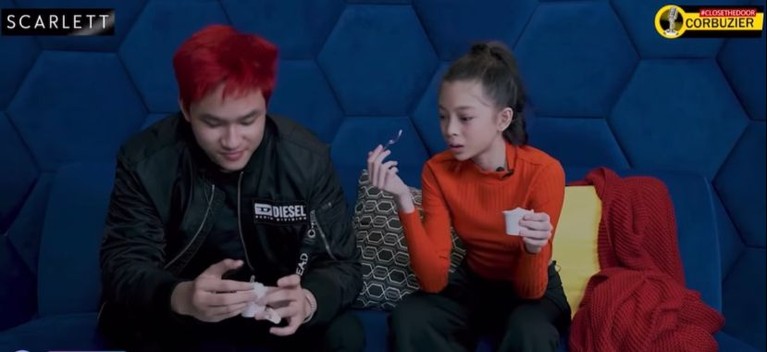 Azka Corbuzier menjadi sorotan usai memperkenalkan Nada, putri angkat ayahnya Deddy Corbuzier. Yuk, intip potret mereka!