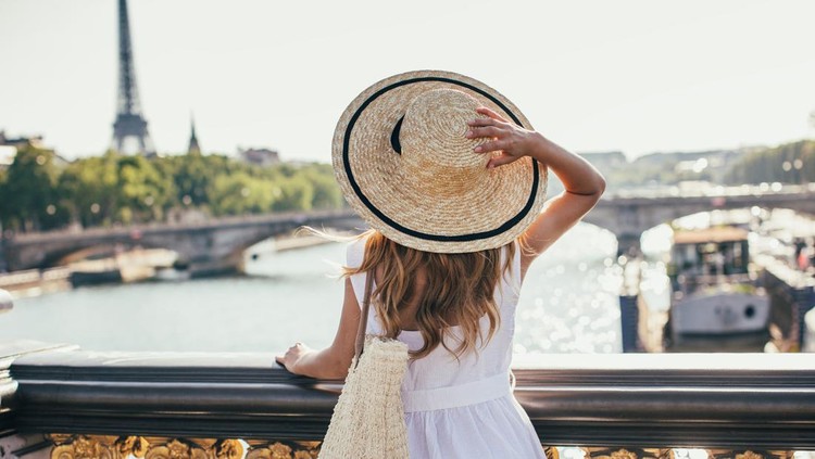 Ilustrasi Paris
