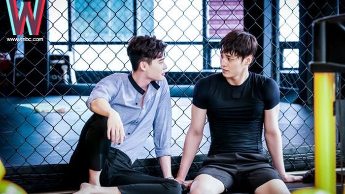 Drakor Populer yang Memamerkan Bromance Tulus Antara Bos dan Pegawai, Sudah Nonton?