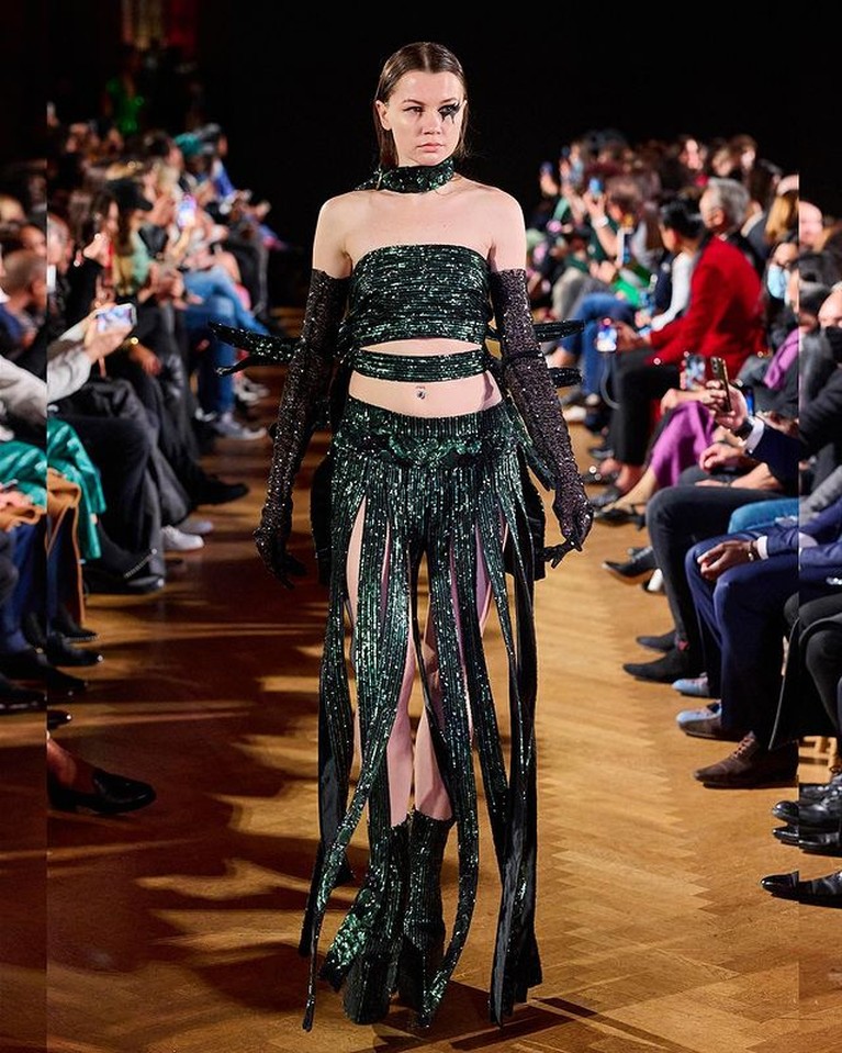 Koleksi Busana Harry Halim Tampil di PFW 2022
