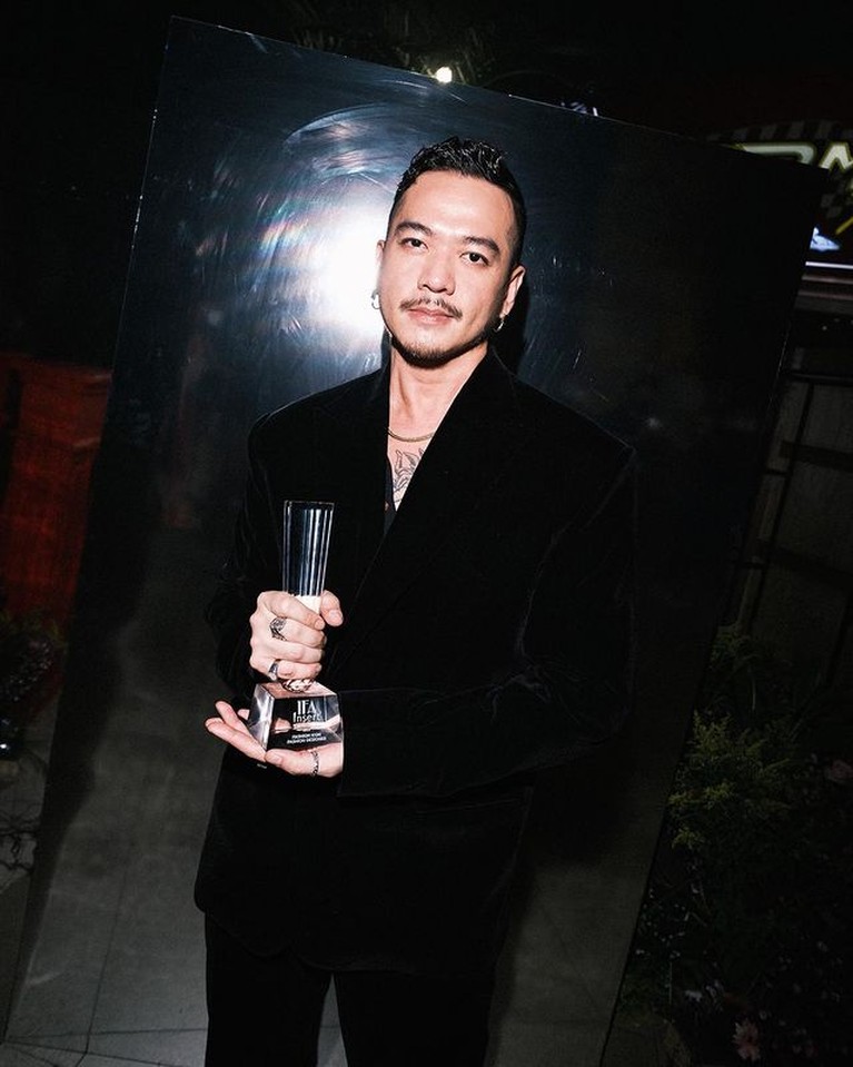 Koleksi Busana Harry Halim Tampil di PFW 2022 Koleksi Busana Harry Halim Tampil di PFW 2022