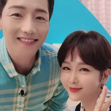 Penyanyi Park Goon dan Han Young Umumkan Rencana Pernikahan